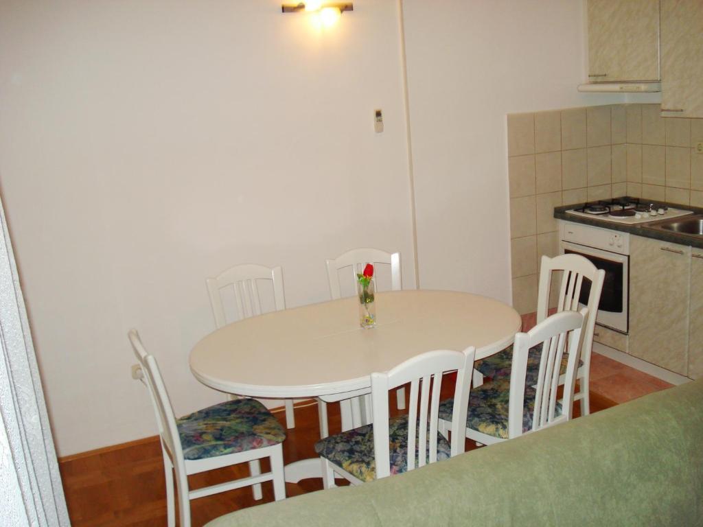 Apartments Nikolas Vodice Habitación foto